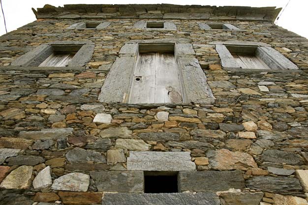 Detalle fachada  - Se abre en una nueva ventana